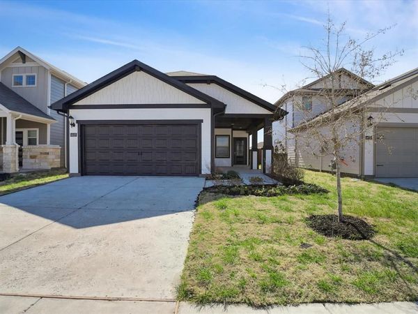 4127 Lavon Drive, Farmersville, TX 75442