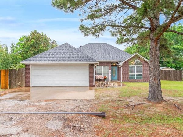 560 Washington Street , Van, TX 75790