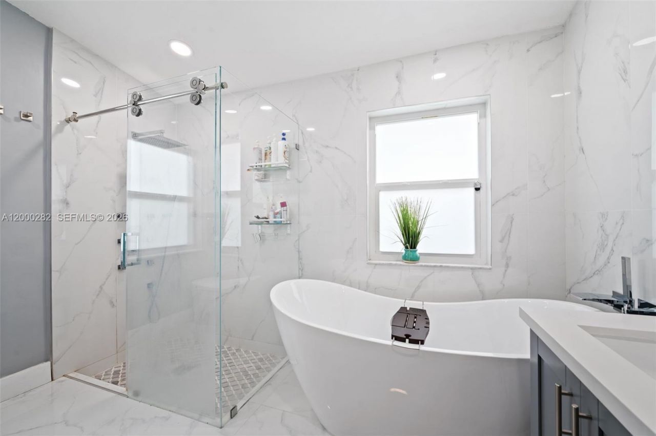 2715 SW 137th Ter , Miramar, FL 33027 Photo