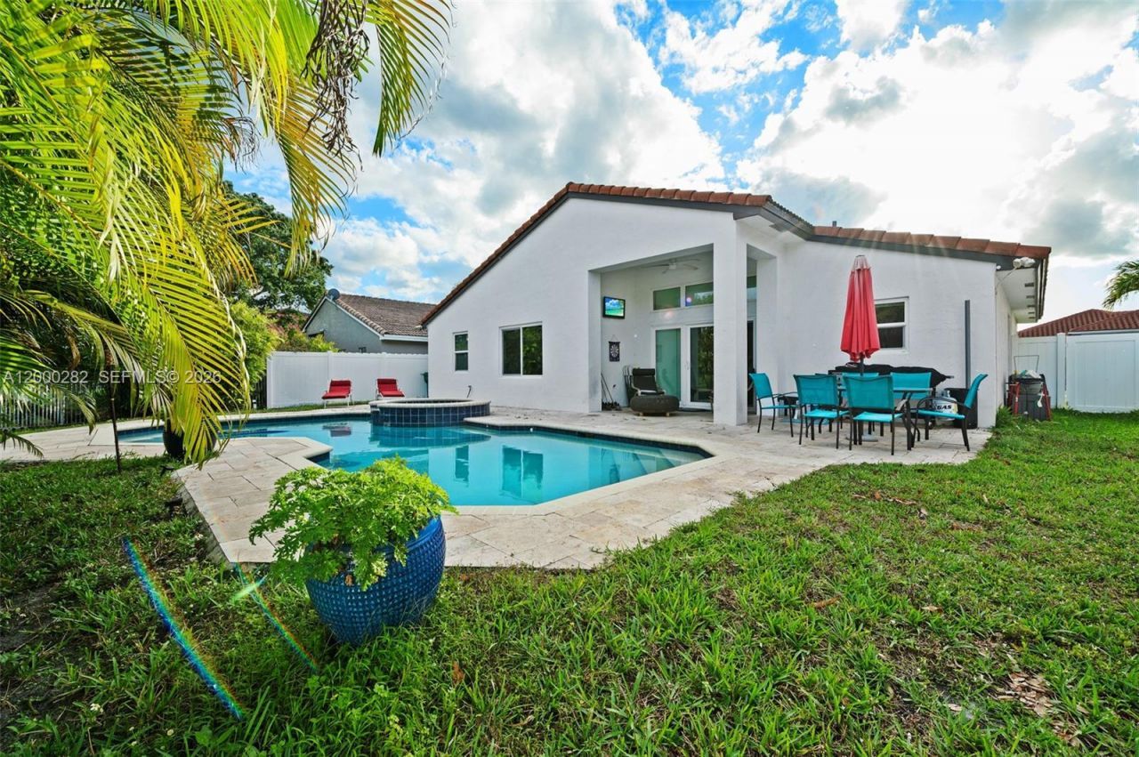 2715 SW 137th Ter , Miramar, FL 33027 Photo