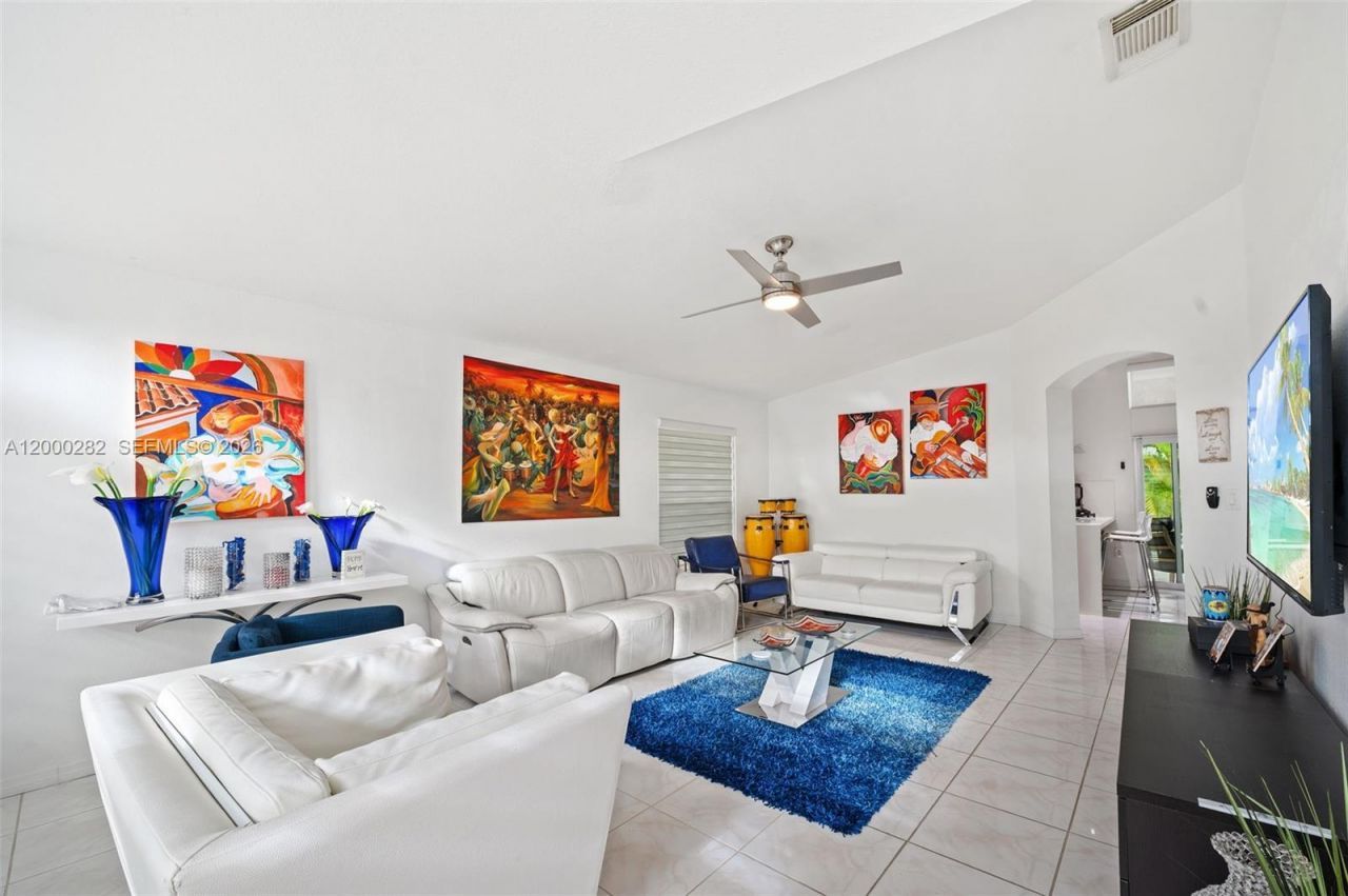 2715 SW 137th Ter , Miramar, FL 33027 Photo