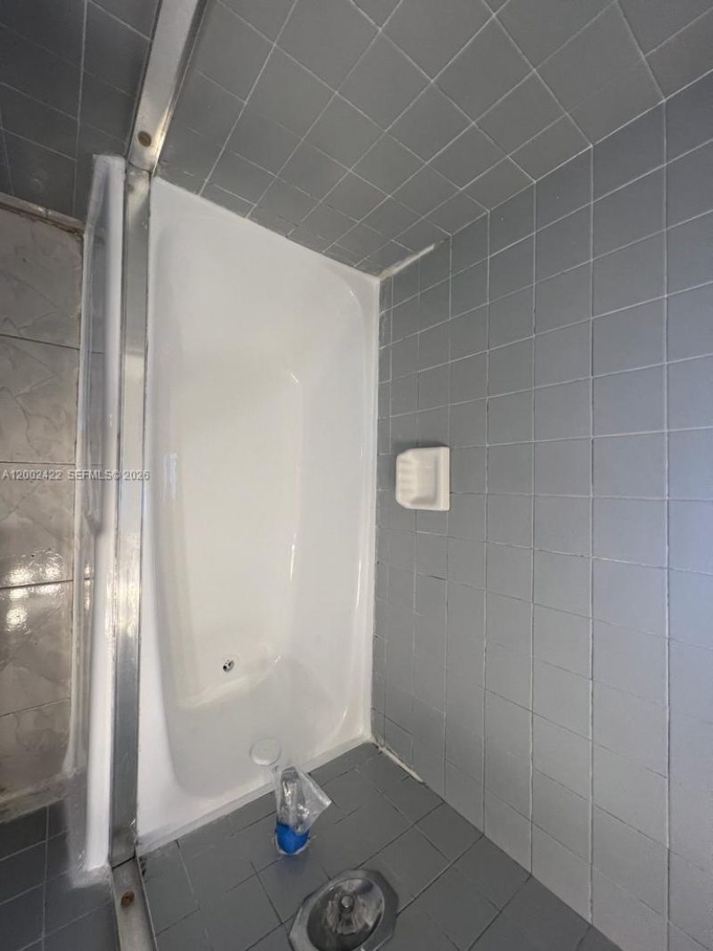 1421 SW 37th Ave , Unit 3, Miami, FL 33145 Photo