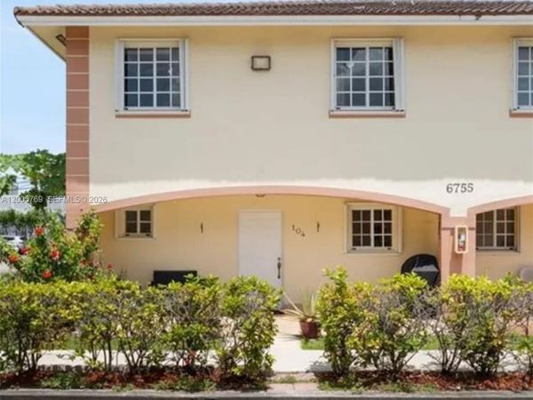 6755 NW 182nd St , Unit 104, Hialeah, FL 33015