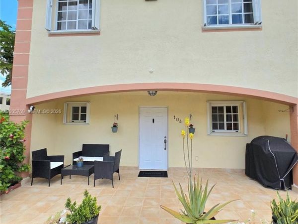 6755 NW 182nd St , Unit 104, Hialeah, FL 33015