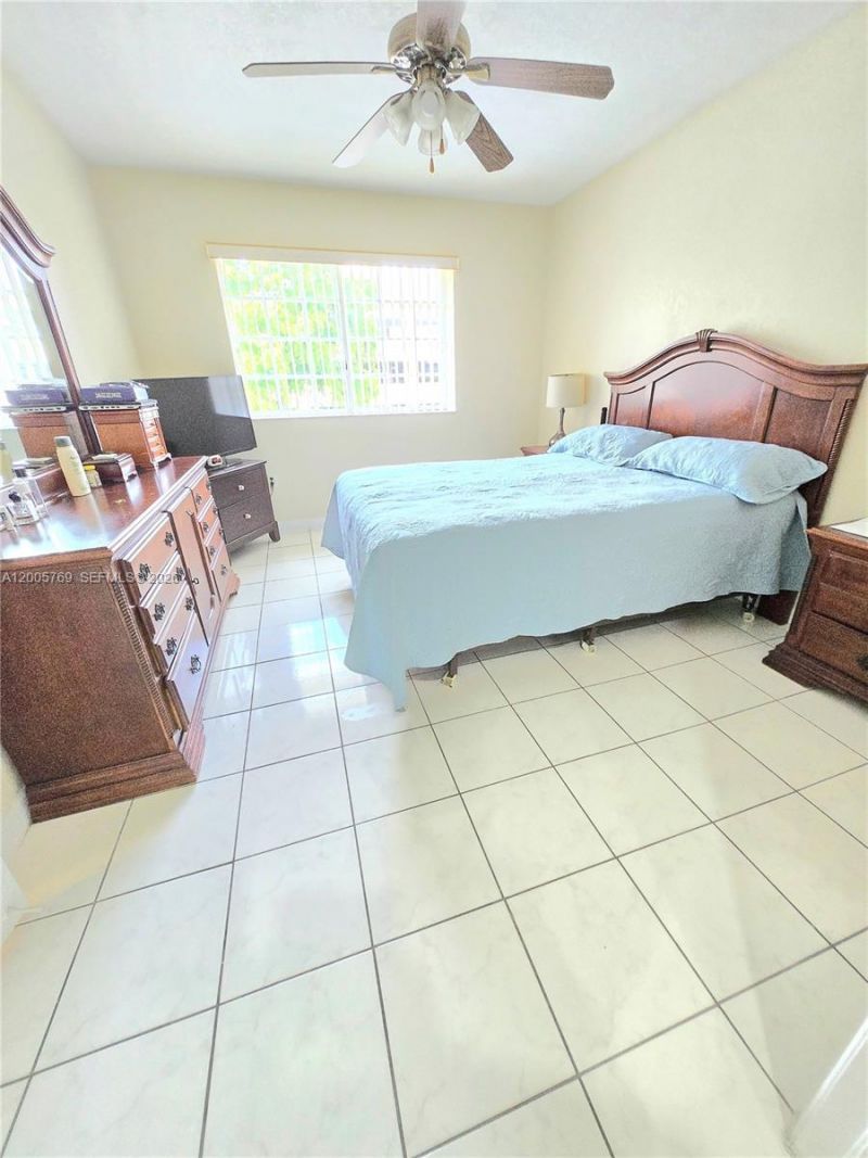 6755 NW 182nd St , Unit 104, Hialeah, FL 33015 Photo