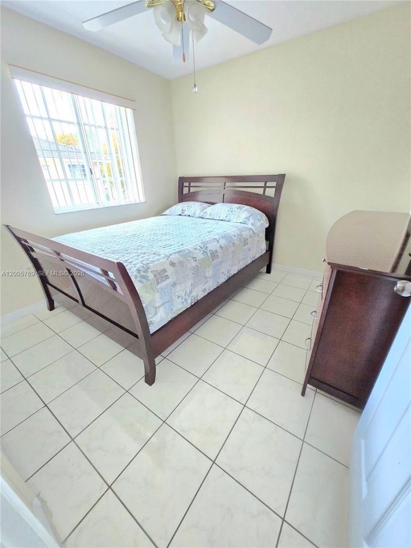 6755 NW 182nd St , Unit 104, Hialeah, FL 33015 Photo