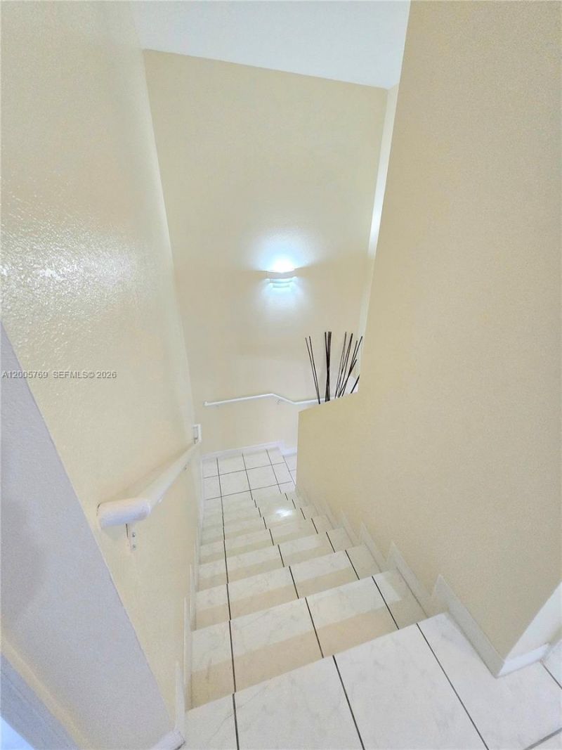 6755 NW 182nd St , Unit 104, Hialeah, FL 33015 Photo