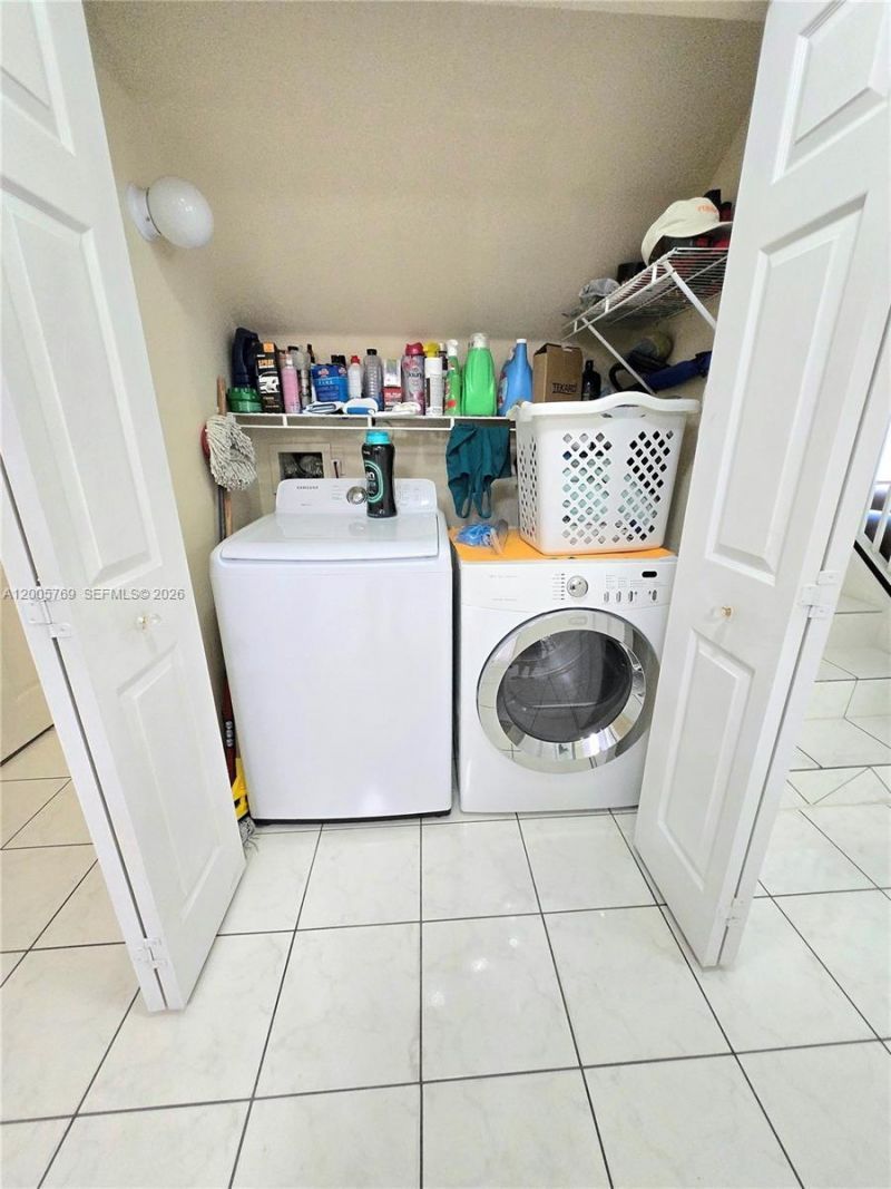 6755 NW 182nd St , Unit 104, Hialeah, FL 33015 Photo