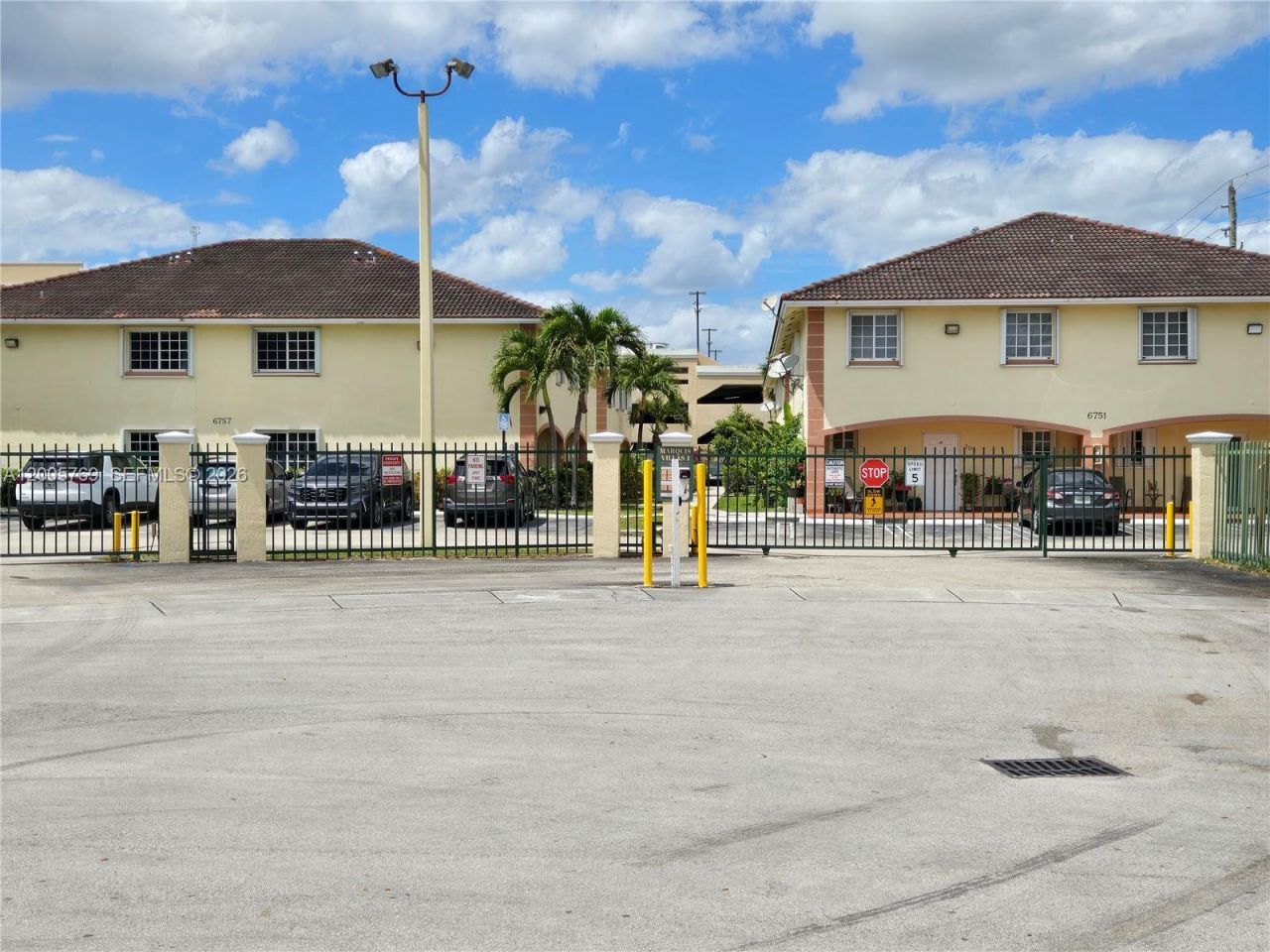 6755 NW 182nd St , Unit 104, Hialeah, FL 33015 Photo