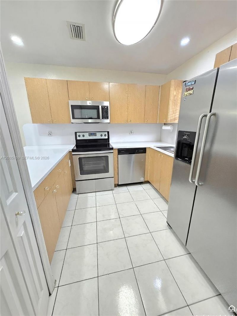 6755 NW 182nd St , Unit 104, Hialeah, FL 33015 Photo