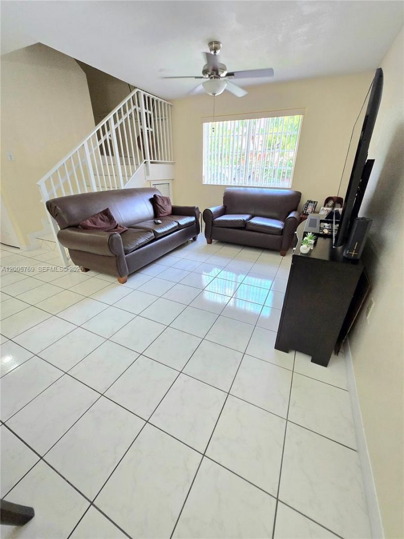6755 NW 182nd St , Unit 104, Hialeah, FL 33015 Photo
