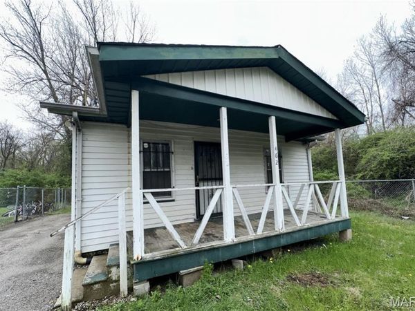 462 N 83rd Street , East St Louis, IL 62203