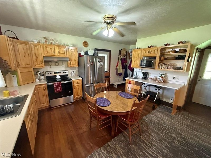 11140 Strasburg Bolivar Road NW, Bolivar, OH 44612 Photo 3