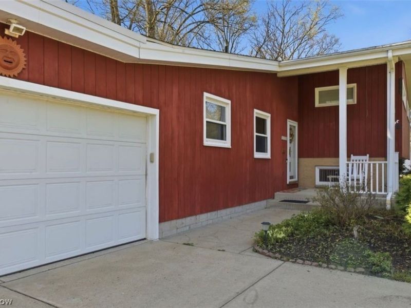 6972 Ronjoy Place, Youngstown, OH 44512 Photo 2