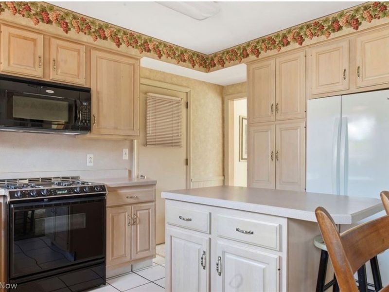 6972 Ronjoy Place, Youngstown, OH 44512 Photo 7