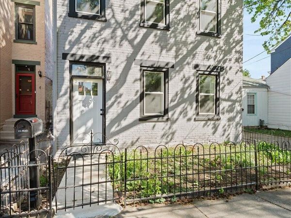 276 W 8th Street, Covington, KY 41011