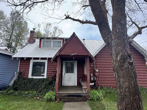 225 Lassen Street, Chester, CA 96020