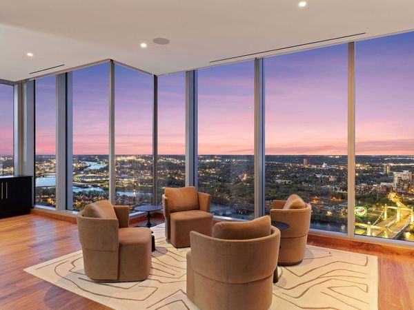 255 Hennepin Avenue, Unit 3303, Minneapolis, MN 55408