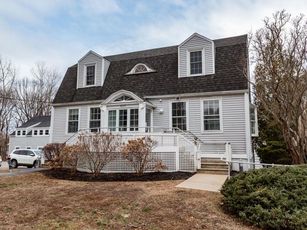 527 Ocean Avenue , Unit 2, Portland, ME 04103