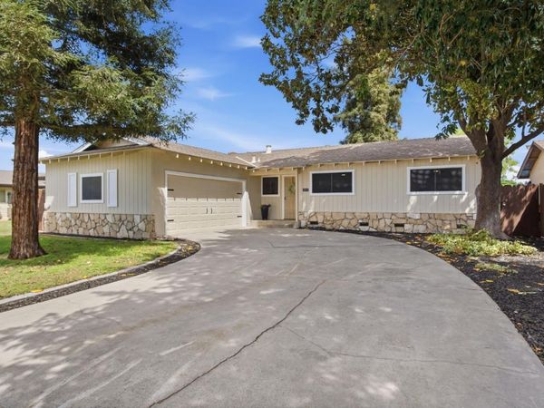 1760 Valparaiso Dr, Turlock, CA 95382