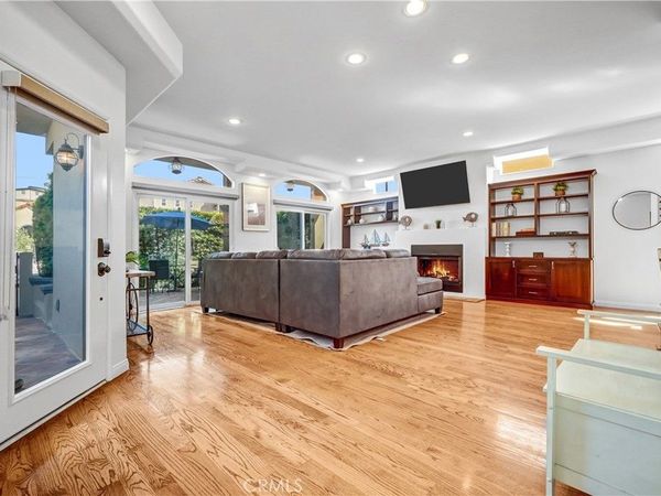 179 Pomona, Long Beach, CA 90803