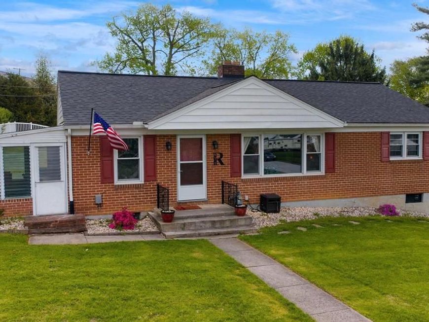 871 N Sumner Street, York, PA 17404 Main Photo