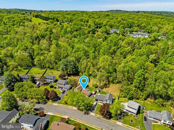 911 CHANCELLOR STREET SW, LEESBURG, VA 20175