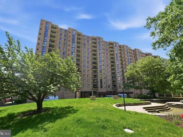 4500 S FOUR MILE RUN DRIVE, Unit 505, ARLINGTON, VA 22204