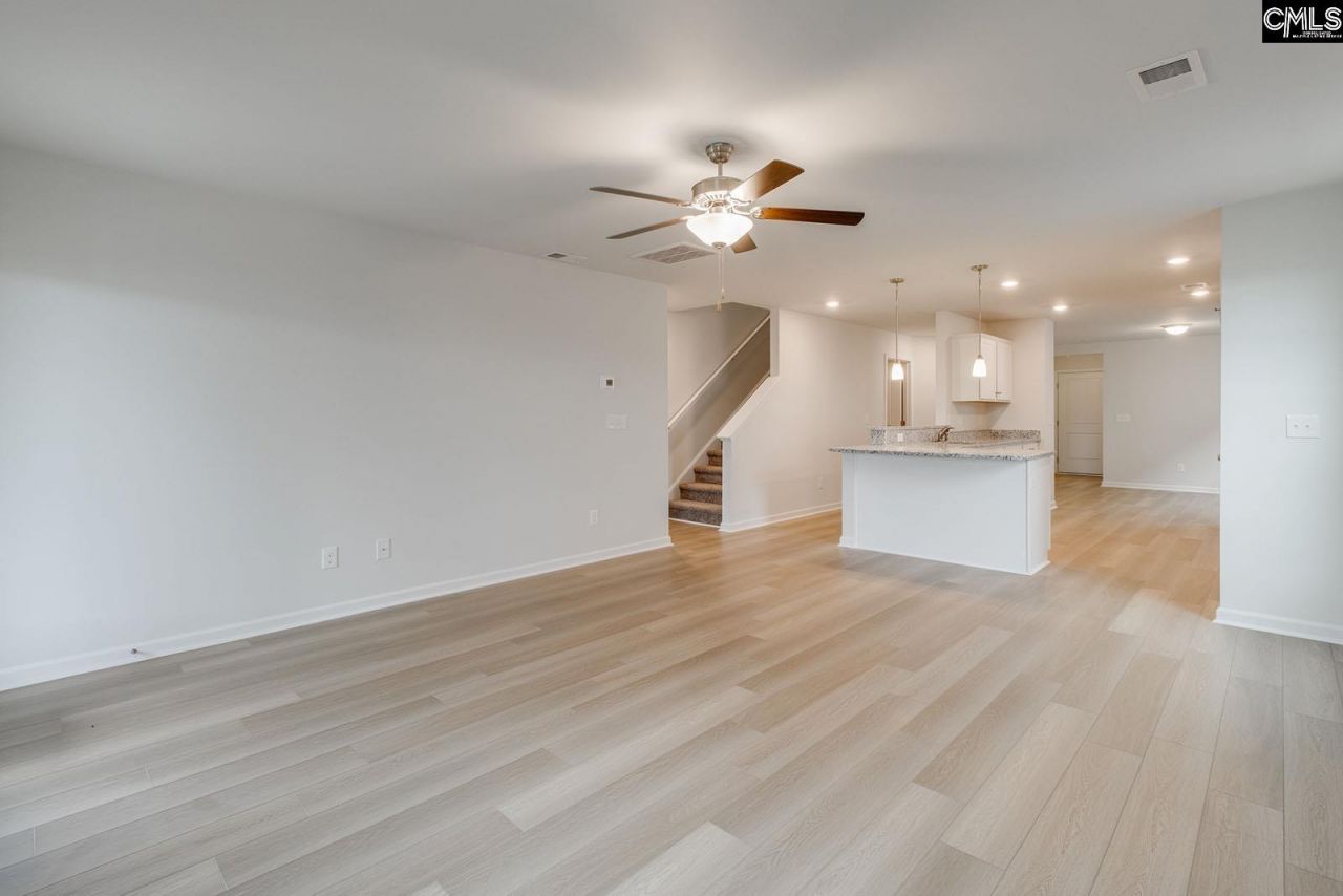 233 Kingsley Drive  Photo 12