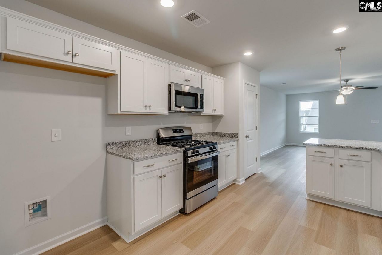 233 Kingsley Drive  Photo 6