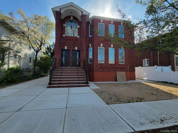 24712 139th Avenue , Rosedale, NY 11422