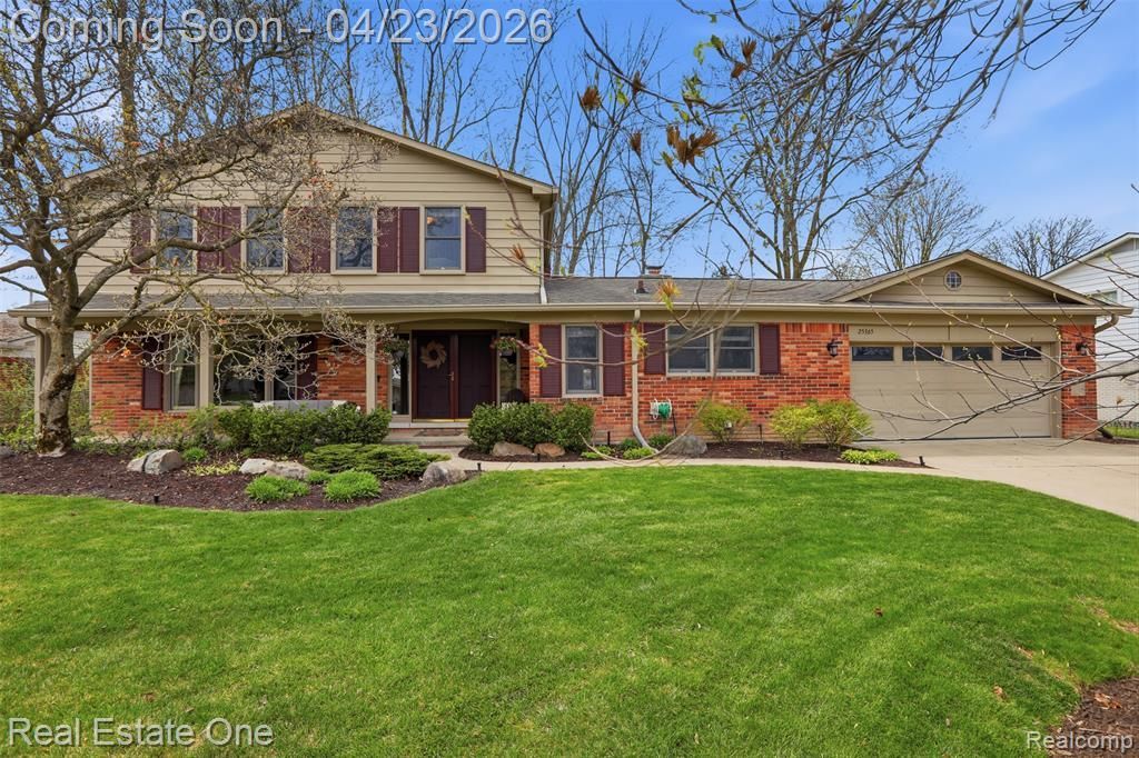 25365 Leestock, Farmington Hills, MI 48336 Main Photo