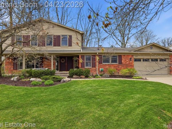 25365 Leestock , Farmington Hills, MI 48336