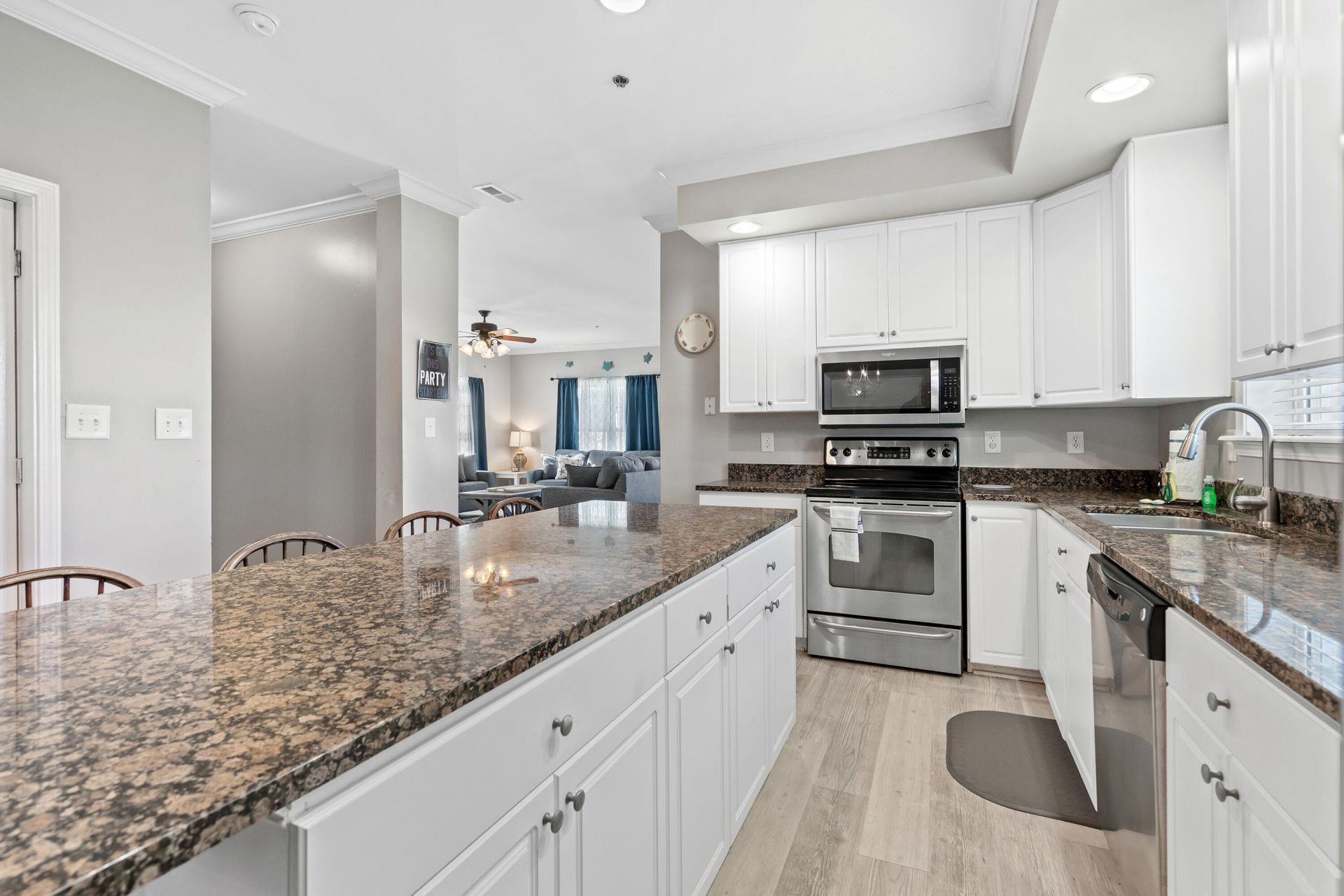304 S Hillside Drive Photo 19