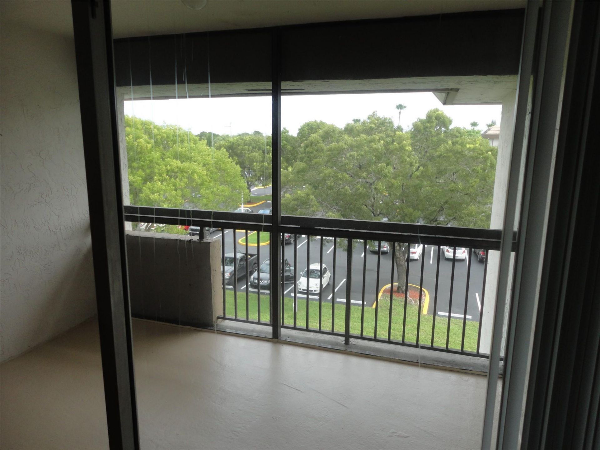 731 N Pine Island Road, Unit 402, Plantation, FL 33324 Photo