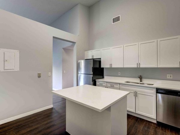 4685 N Haverhill Road, Unit D2, West Palm Beach, FL 33417