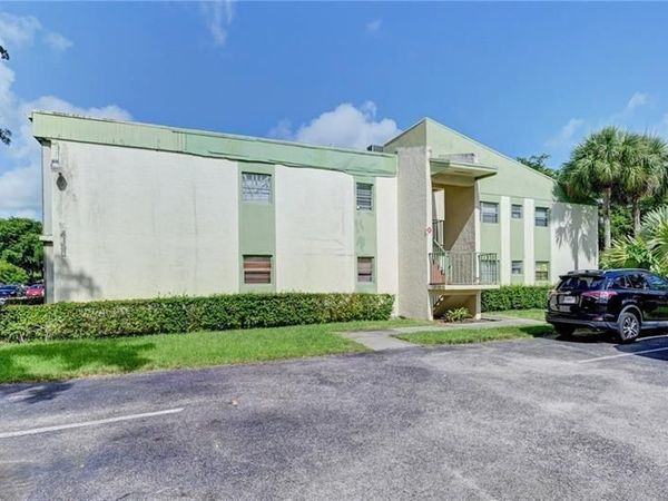 4150 NW 90th Avenue, Unit 202, Coral Springs, FL 33065