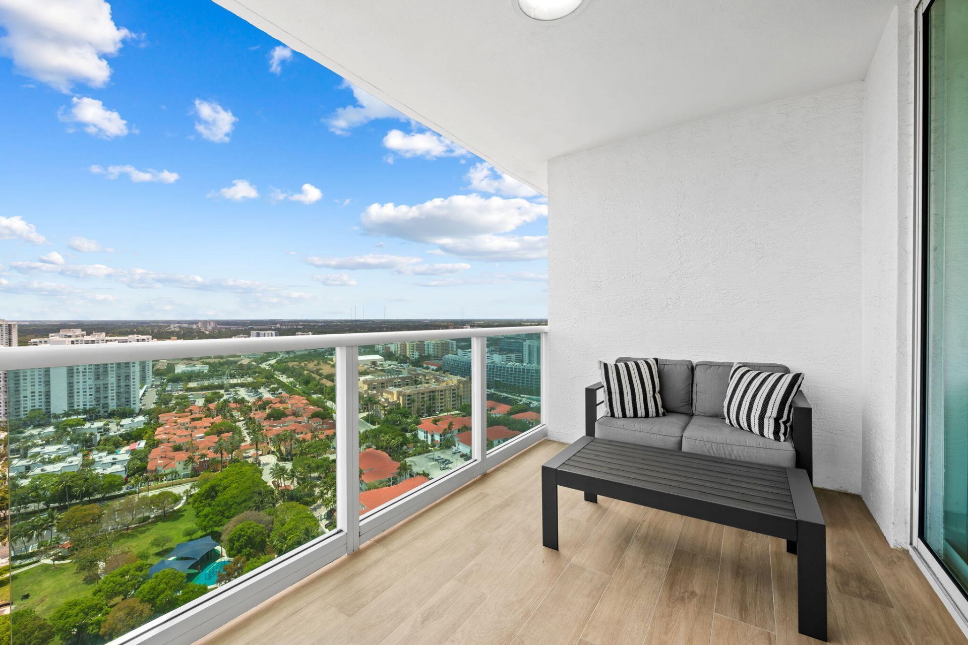 3301 NE 183rd Street, Unit 2906, Aventura, FL 33160 Photo