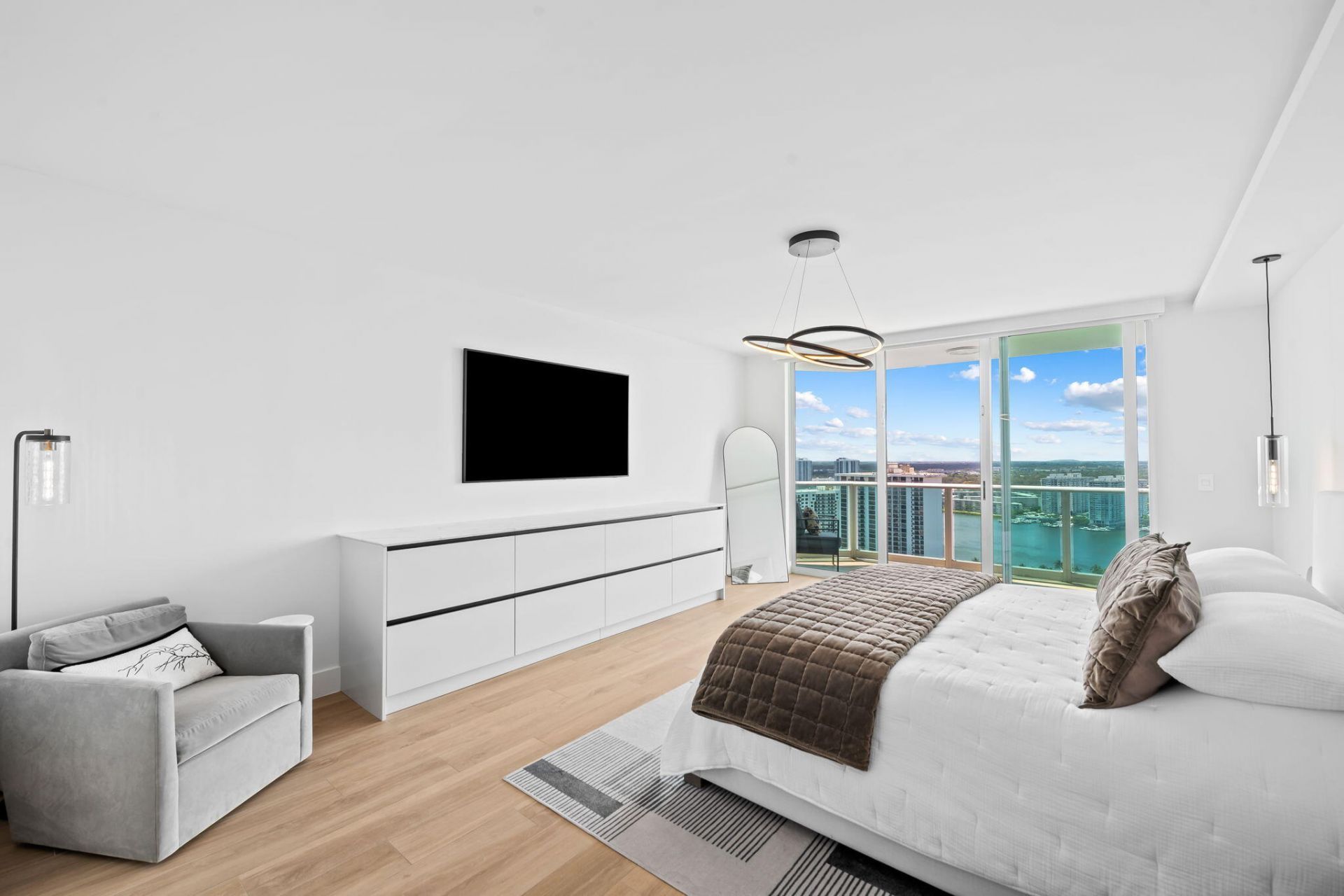 3301 NE 183rd Street, Unit 2906, Aventura, FL 33160 Photo