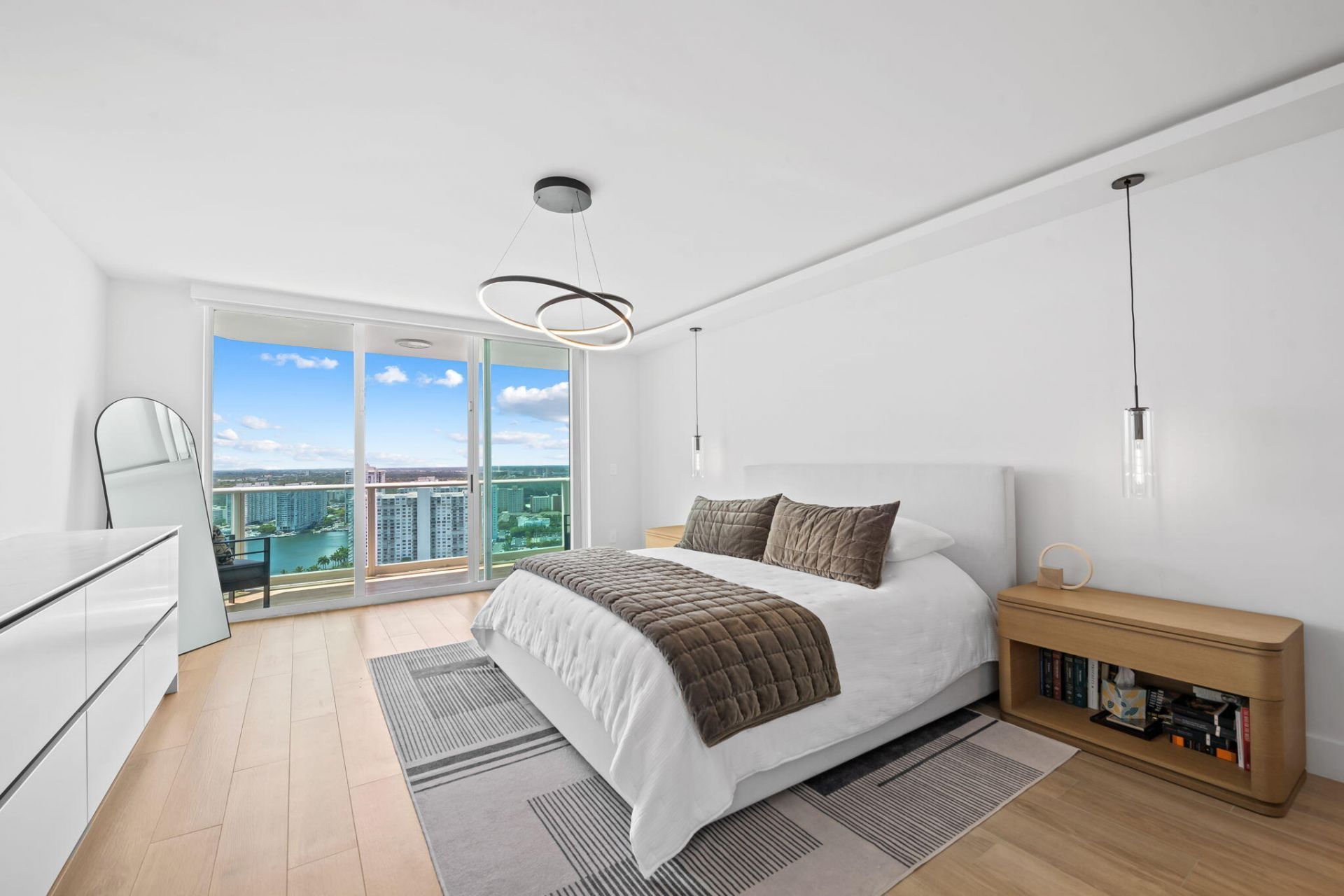 3301 NE 183rd Street, Unit 2906, Aventura, FL 33160 Photo