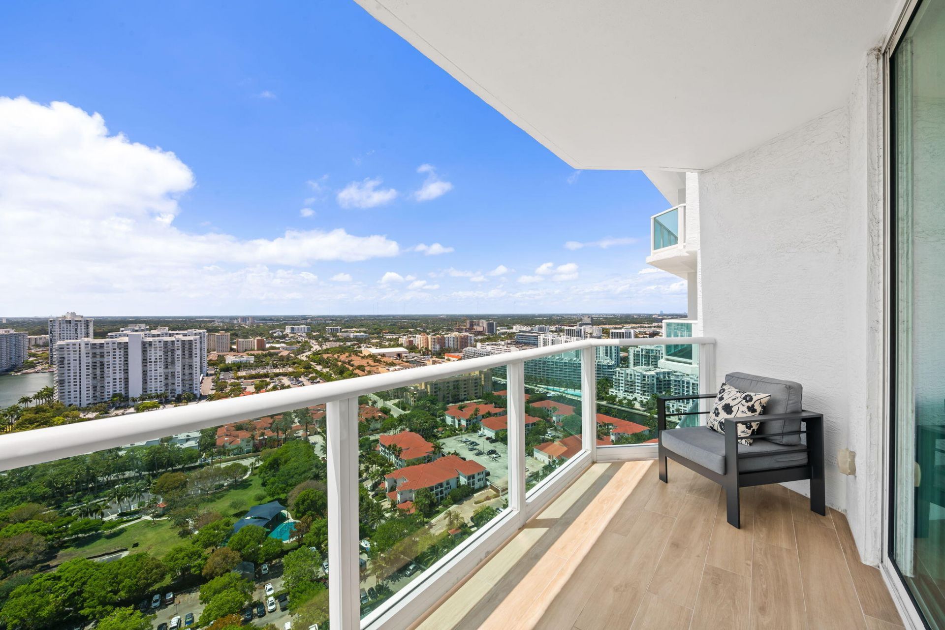 3301 NE 183rd Street, Unit 2906, Aventura, FL 33160 Photo