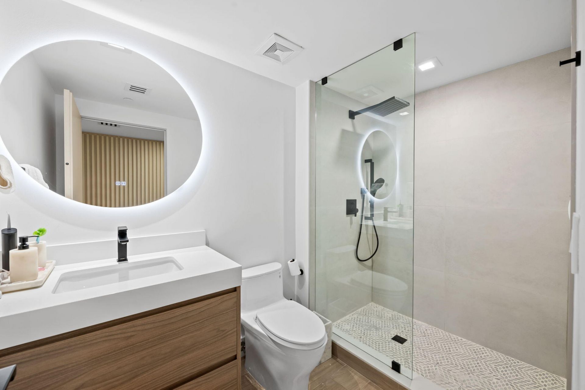 3301 NE 183rd Street, Unit 2906, Aventura, FL 33160 Photo