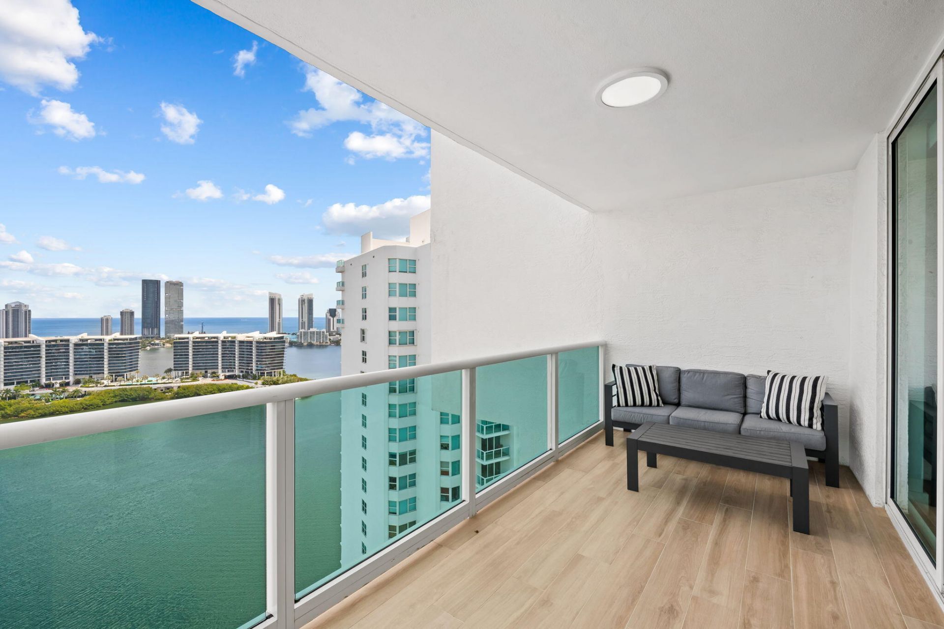 3301 NE 183rd Street, Unit 2906, Aventura, FL 33160 Photo