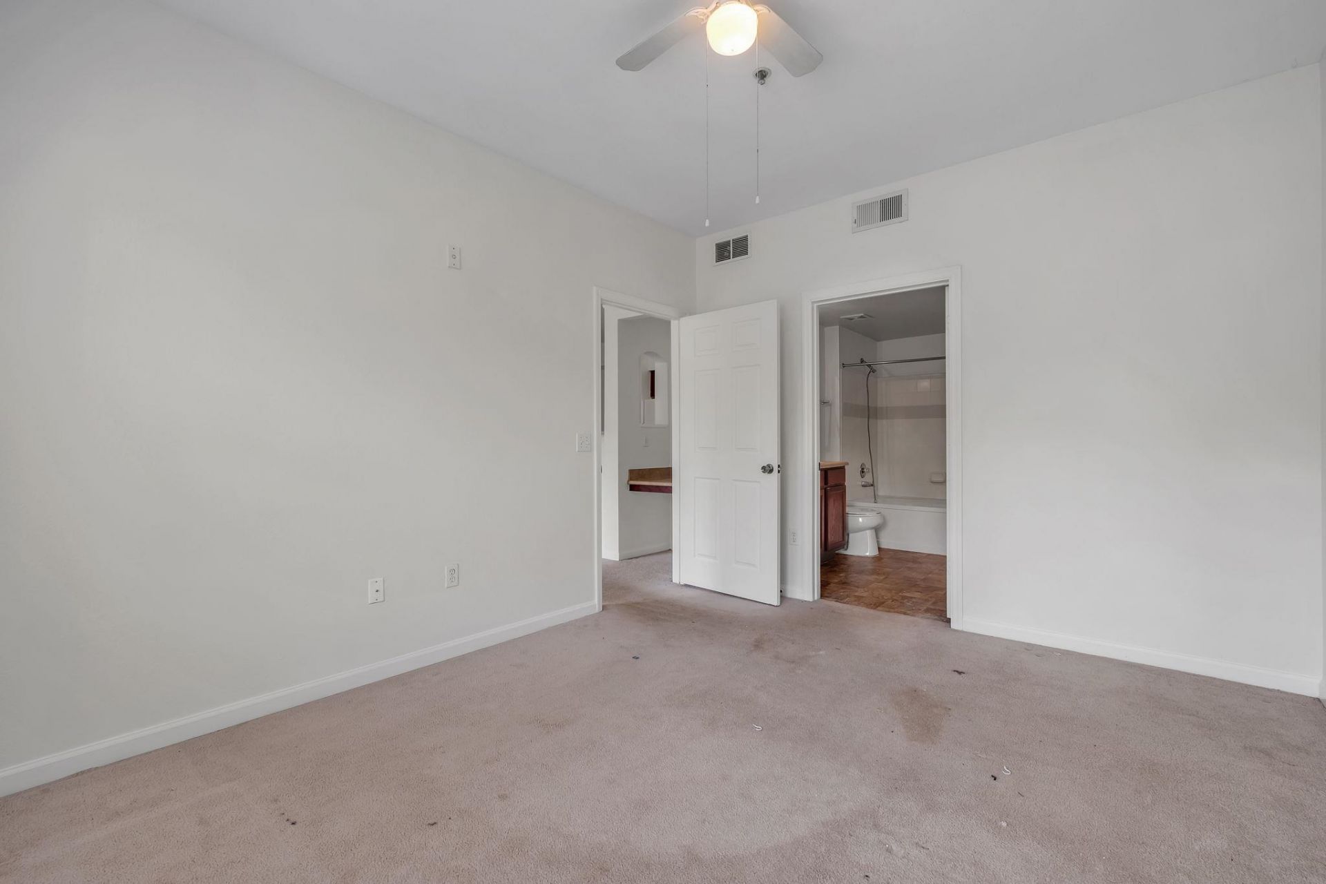2801 Chancellorsville Drive, Unit 526, Tallahassee, FL 32312 Photo