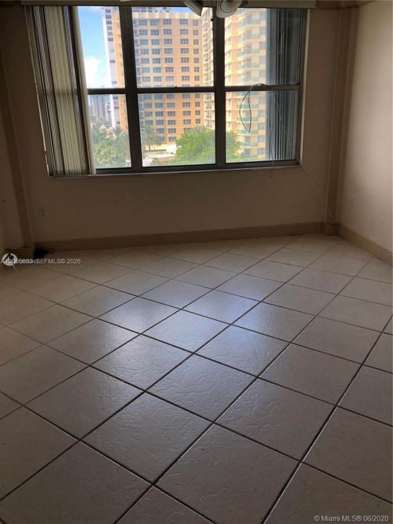 2751 S Ocean Dr , Unit 701N, Hollywood, FL 33019 Photo