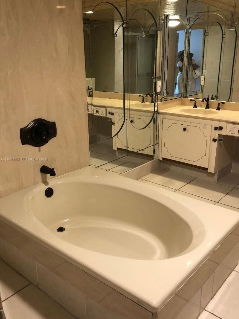 2751 S Ocean Dr , Unit 701N, Hollywood, FL 33019 Photo