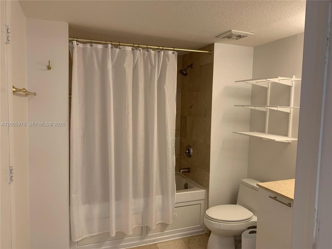 1800 N Bayshore Dr , Unit 1506, Miami, FL 33132 Photo