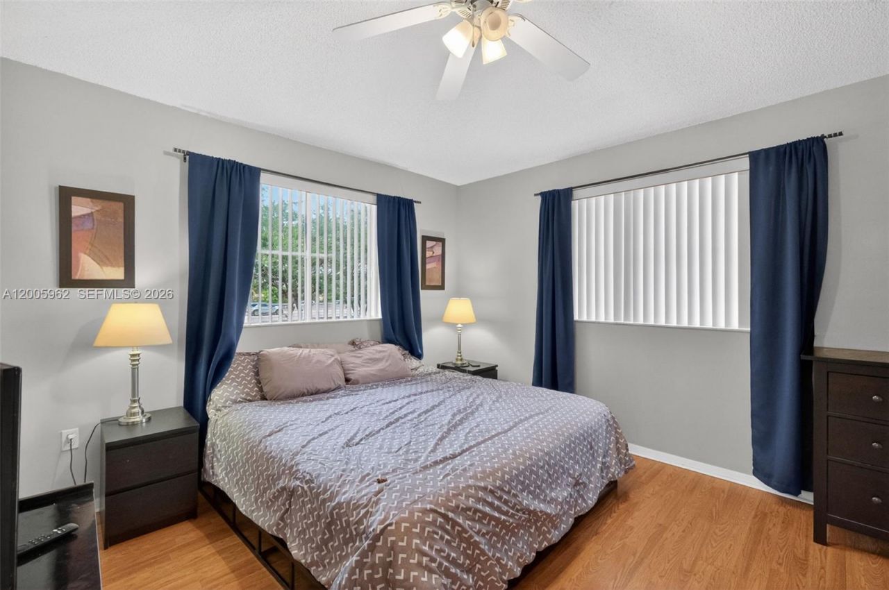16624 NW 73rd Ct, Unit 16624, Miami Lakes, FL 33014 Photo