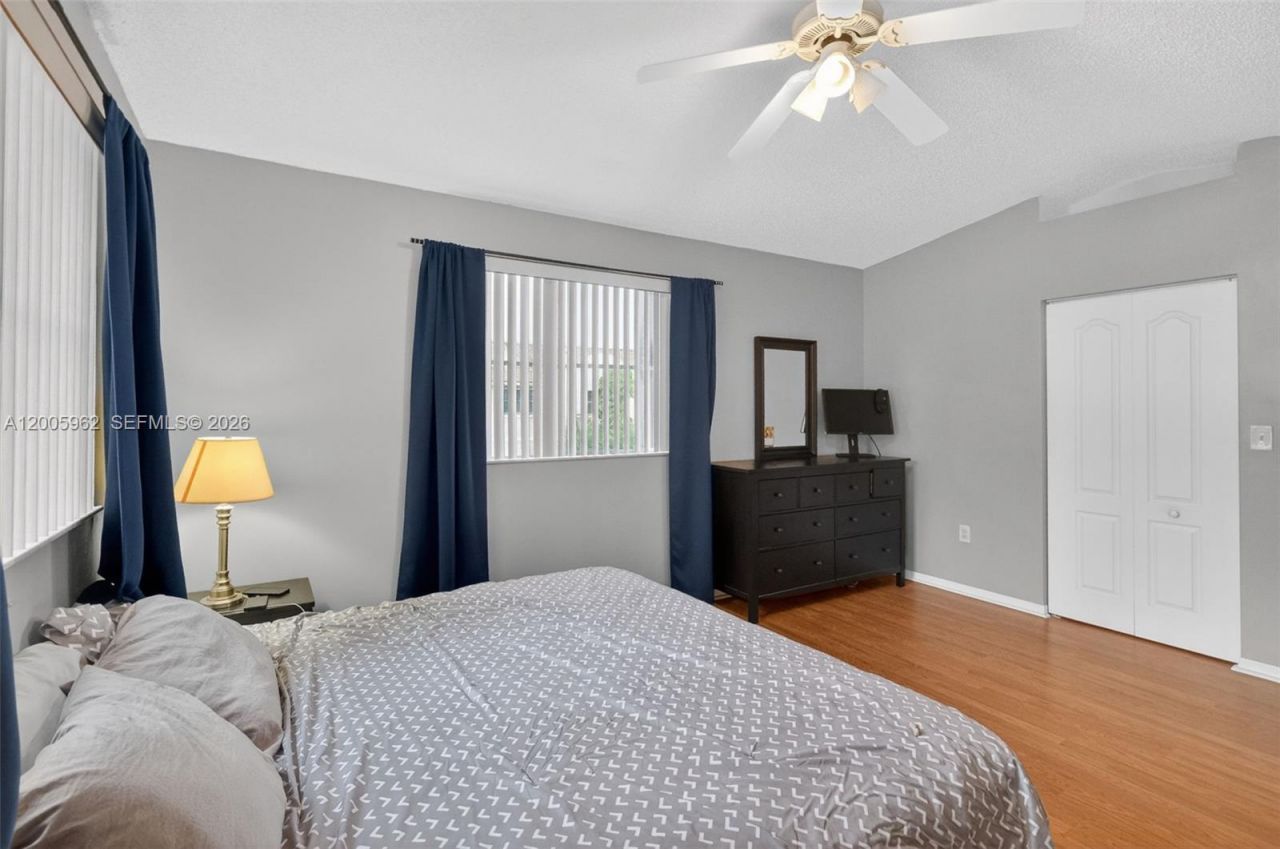 16624 NW 73rd Ct, Unit 16624, Miami Lakes, FL 33014 Photo