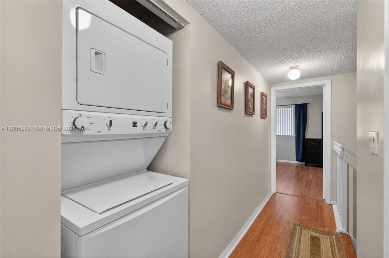 16624 NW 73rd Ct, Unit 16624, Miami Lakes, FL 33014 Photo